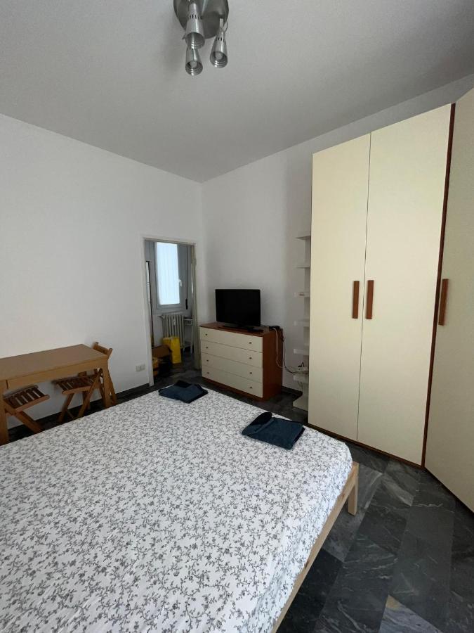 Bilocale Roggia Scagna 7 Appartement Milaan Buitenkant foto